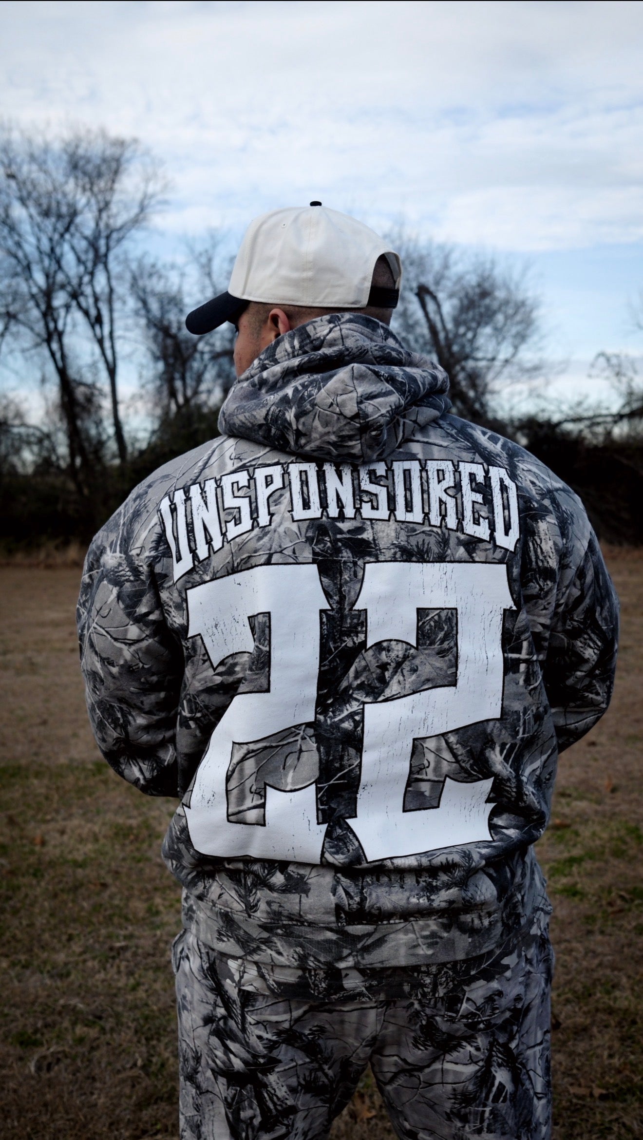 BLACK CAMOUFLAGE “OFF THE GRID”