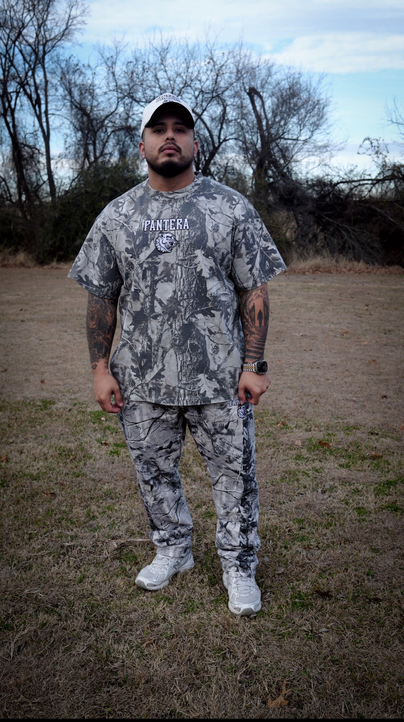 BLACK CAMOUFLAGE“OF THE GRID