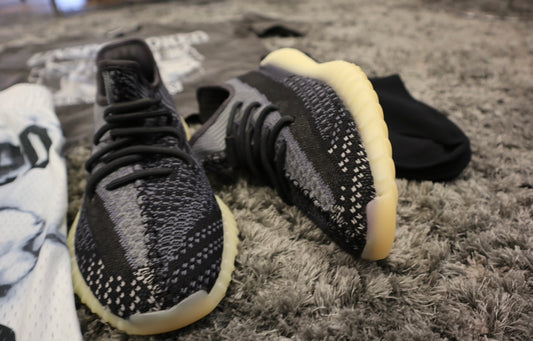 Yeezy ‘Carbon’ 350